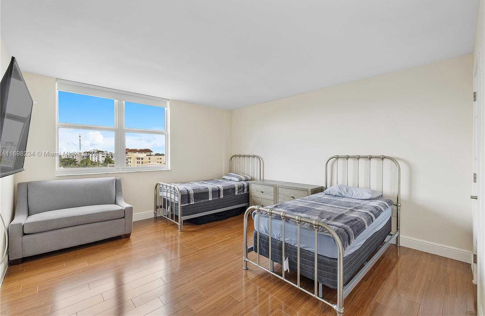 Small Image of 10350 WEST BAY HARBOR DR #7H, Bay Harbor Islands Number 22
