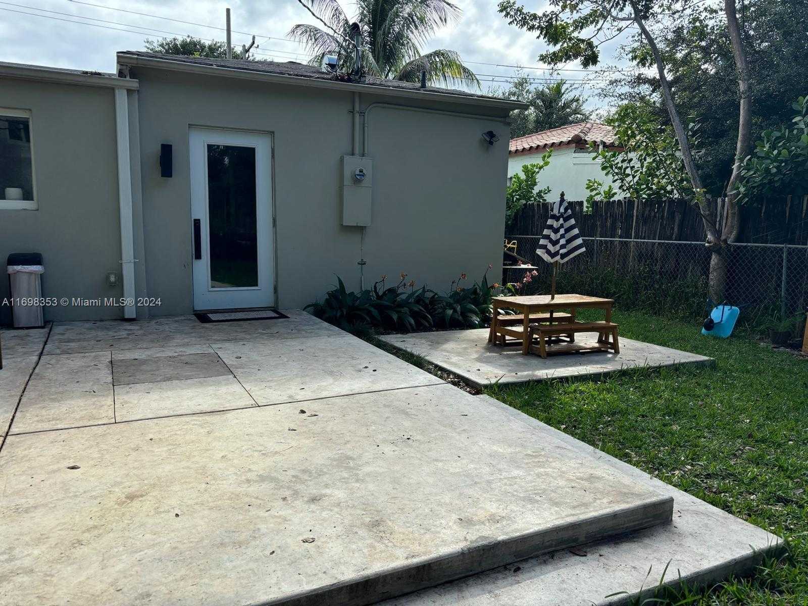 Small Image of 365 NORTH EAST 87TH ST, El Portal Number 39