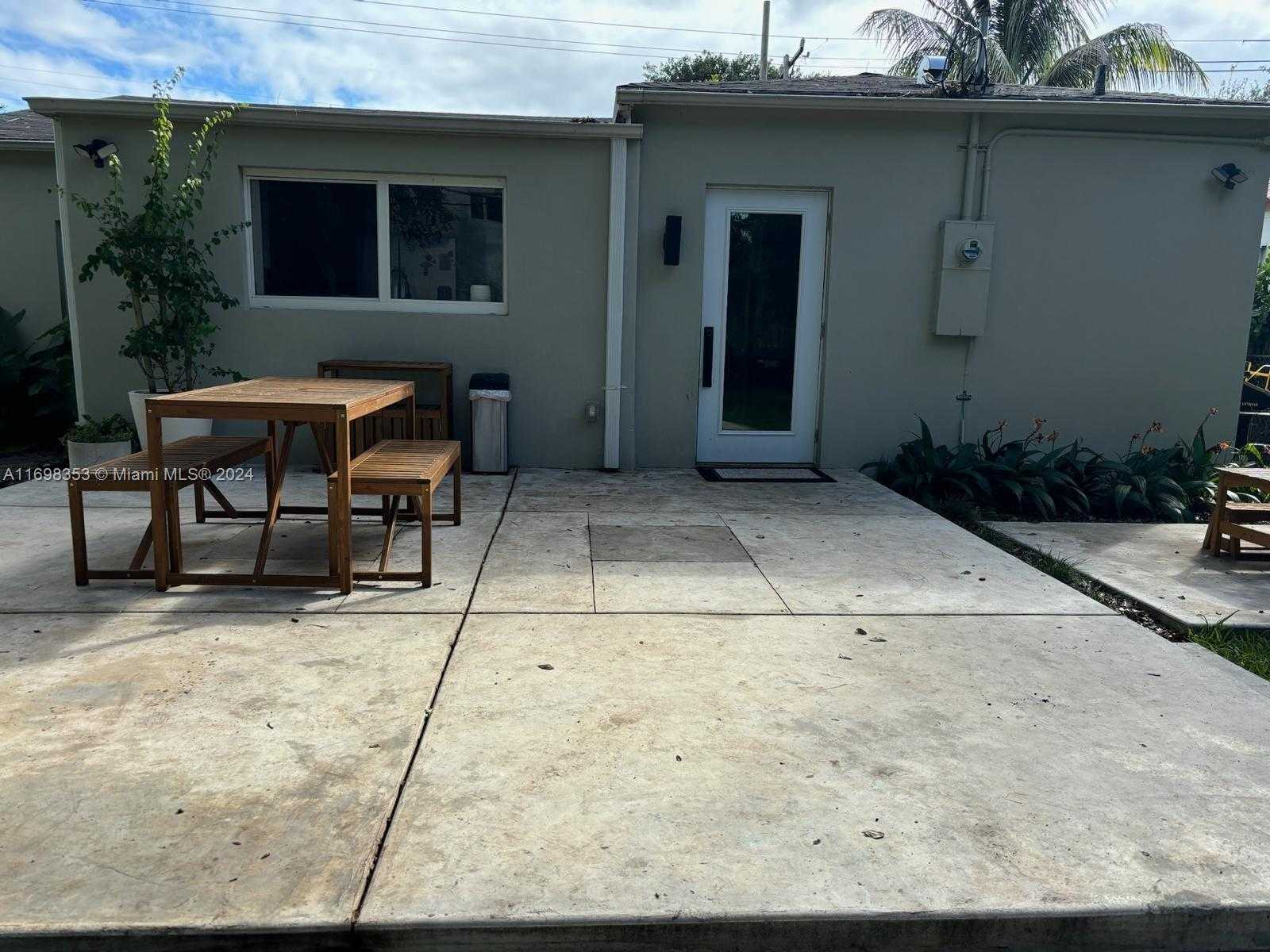 Small Image of 365 NORTH EAST 87TH ST, El Portal Number 40