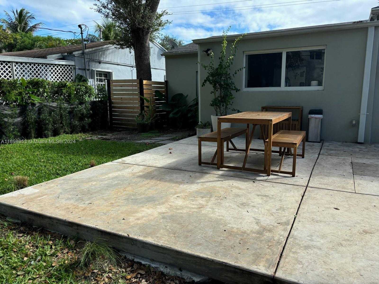 Small Image of 365 NORTH EAST 87TH ST, El Portal Number 41