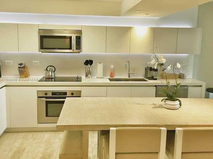 Small Image of 102 24TH ST #1421, Miami Beach Number 19