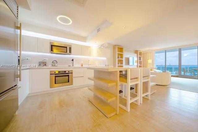 Small Image of 102 24TH ST #1021, Miami Beach Number 19