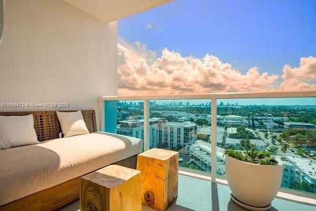 Small Image of 102 24TH ST #1021, Miami Beach Number 4