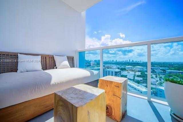 Small Image of 102 24TH ST #1021, Miami Beach Number 5