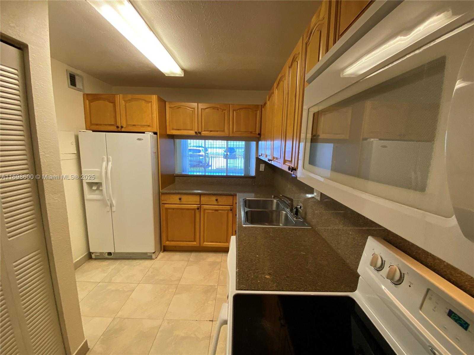 Small Image of 4525 WEST 20 AV #123, Hialeah Number 10