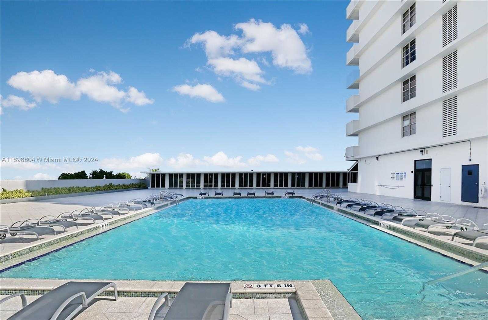 Small Image of 5601 COLLINS AVE #1710, Miami Beach Number 34