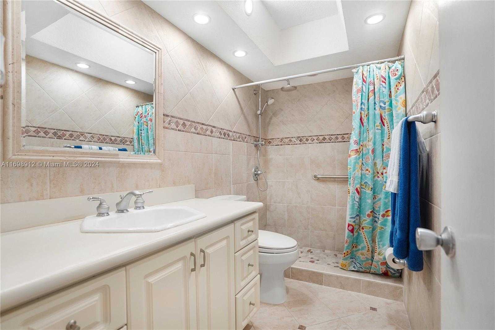 Small Image of 5005 COLLINS AVE #714, Miami Beach Number 16