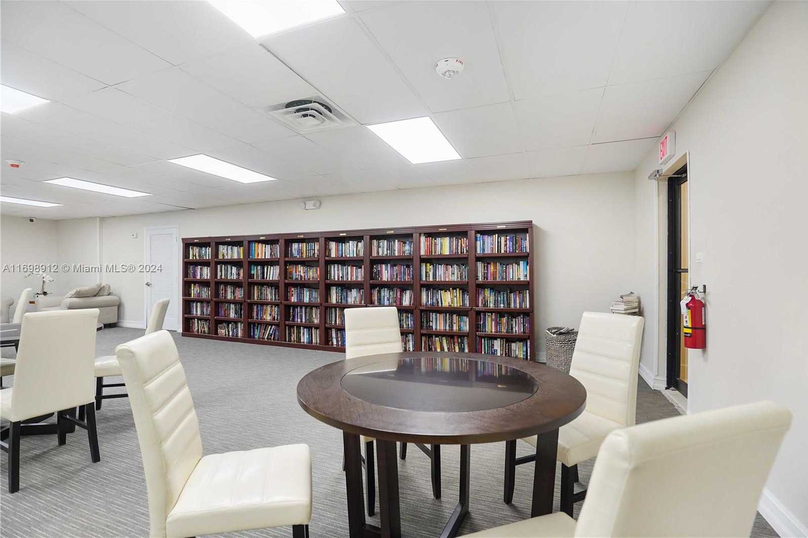 Small Image of 5005 COLLINS AVE #714, Miami Beach Number 21