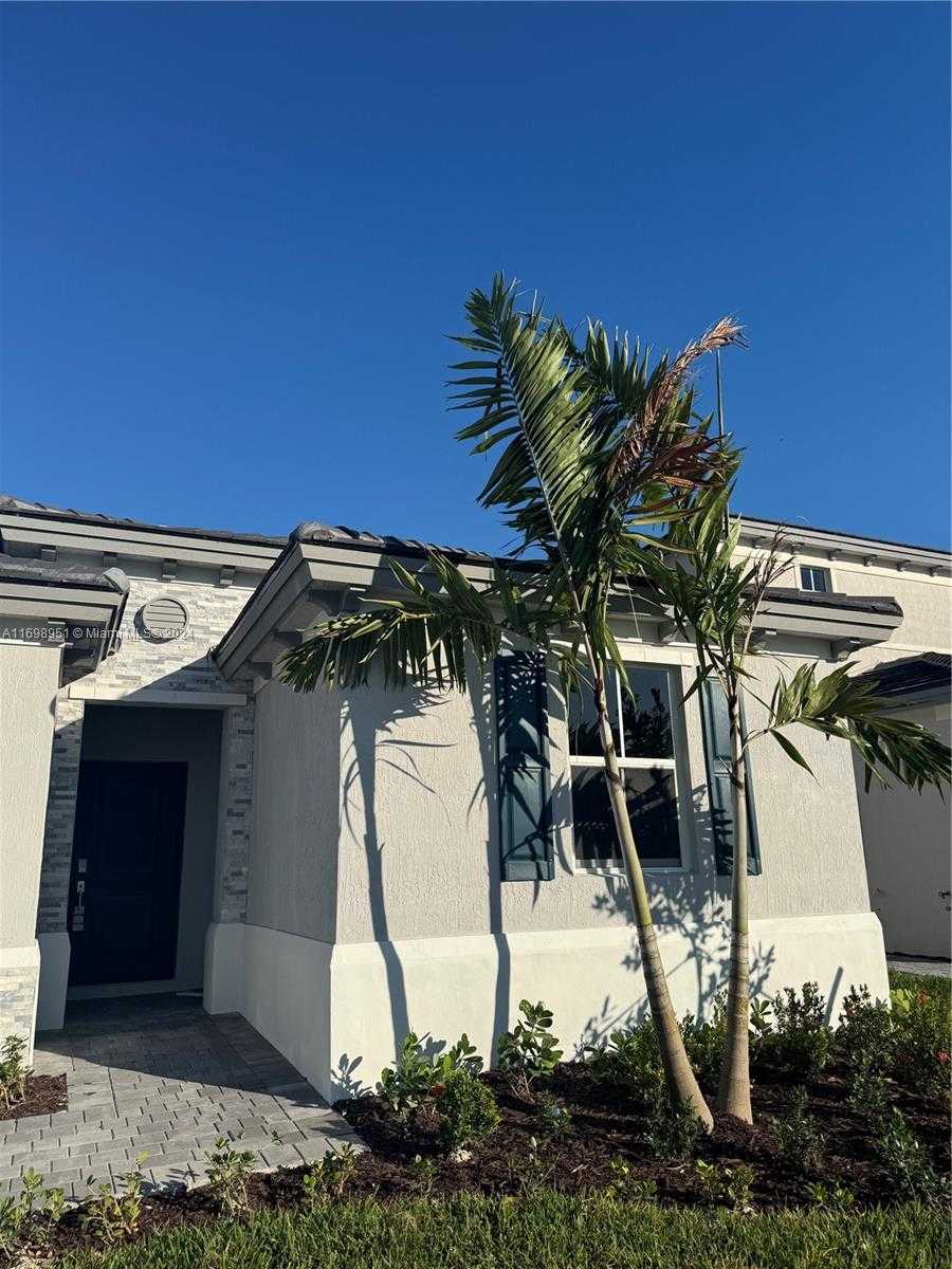 Small Image of 18669 SOUTH WEST 136 AVE #1, Miami Number 21