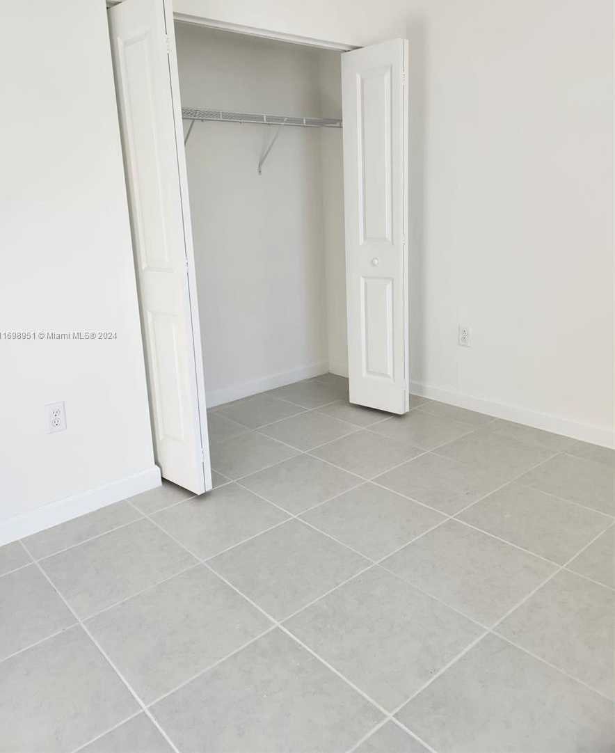Small Image of 18669 SOUTH WEST 136 AVE #1, Miami Number 31