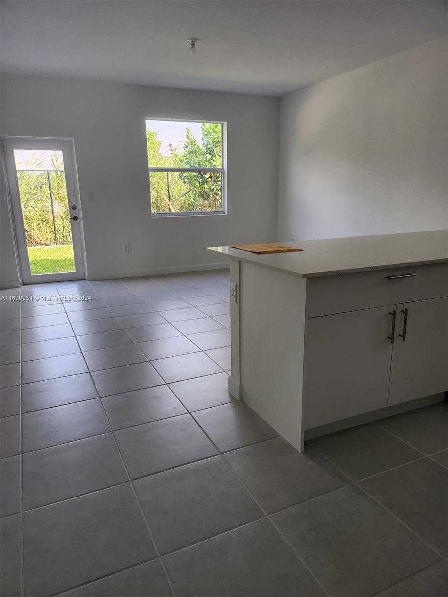 Small Image of 18669 SOUTH WEST 136 AVE #1, Miami Number 41