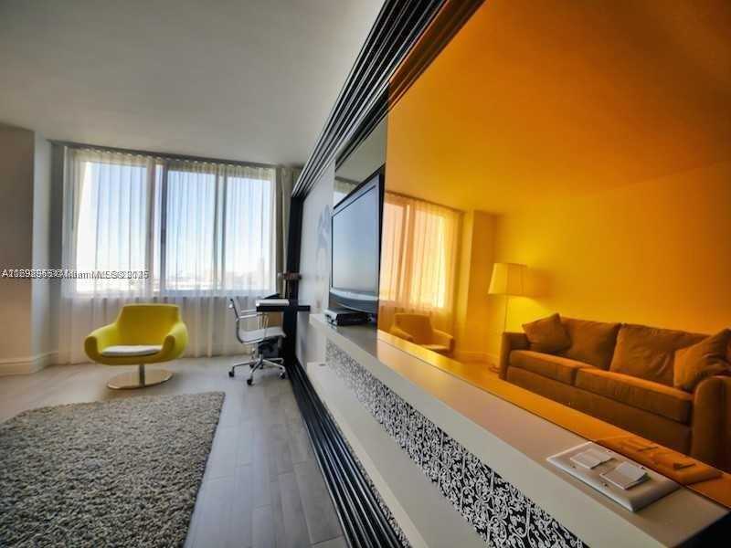 Small Image of 1100 WEST AVE #1401, Miami Beach Number 11