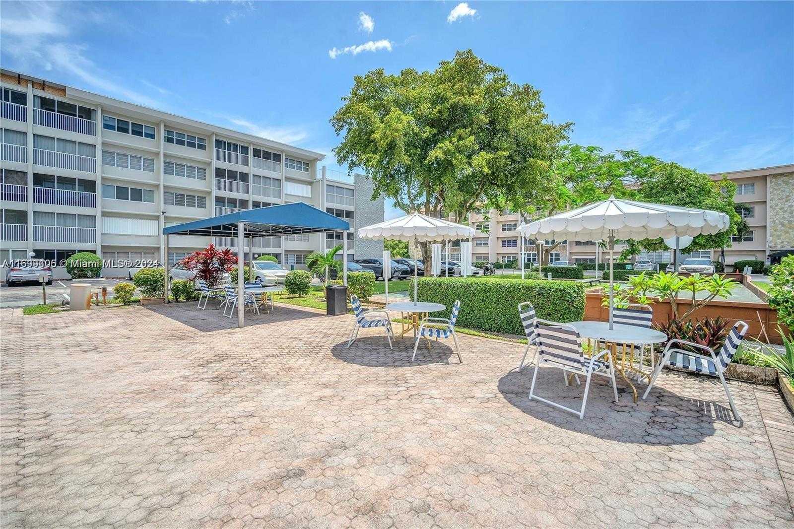 Small Image of 410 SOUTH EAST 2ND ST #210, Hallandale Beach Number 12