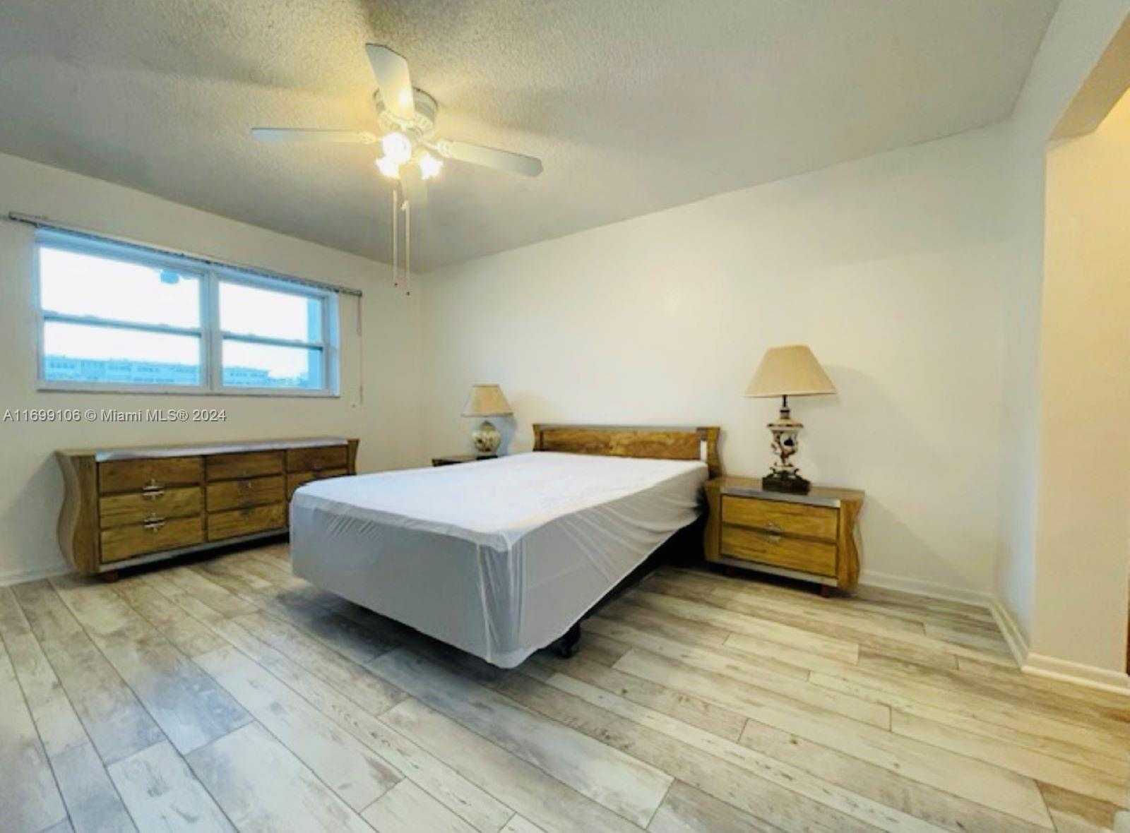 Small Image of 410 SOUTH EAST 2ND ST #210, Hallandale Beach Number 6