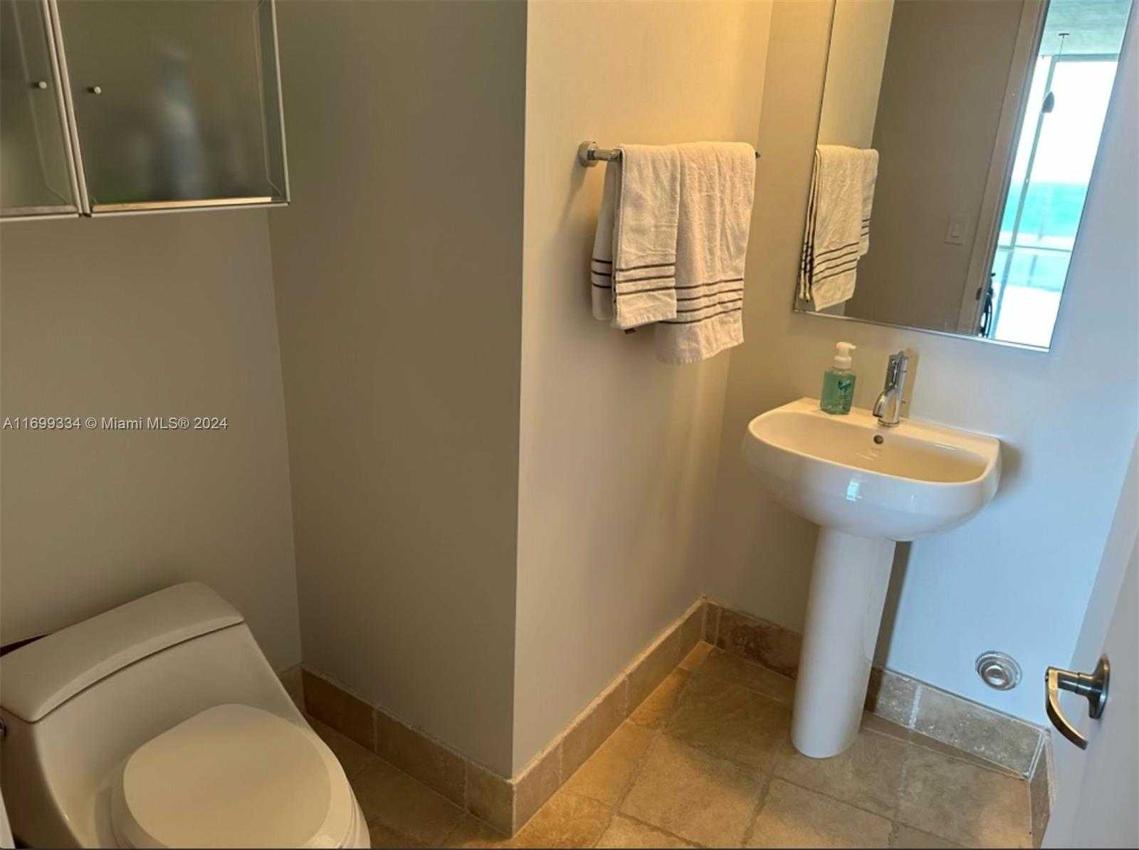 Small Image of 18201 COLLINS AVE #3502, Sunny Isles Beach Number 10