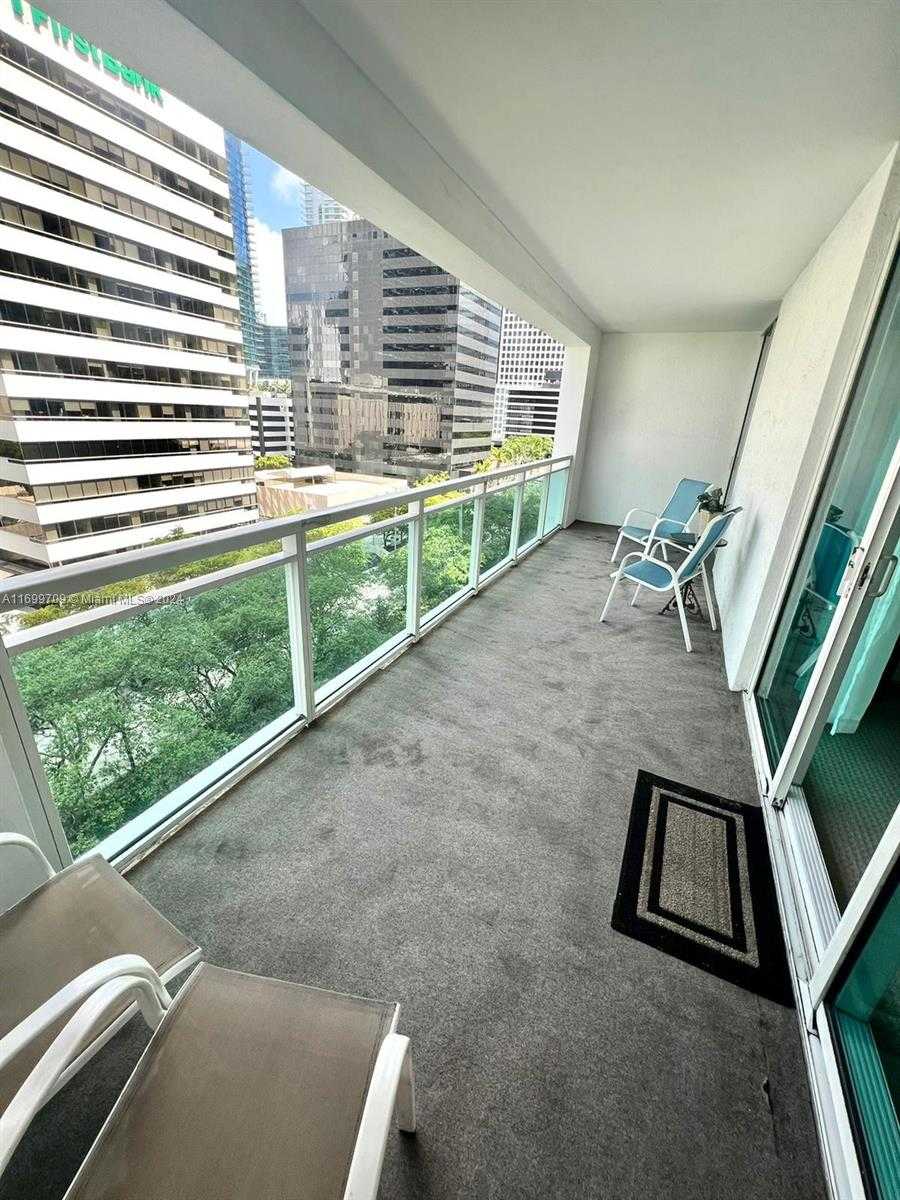 Small Image of 951 BRICKELL AVE #709, Miami Number 13