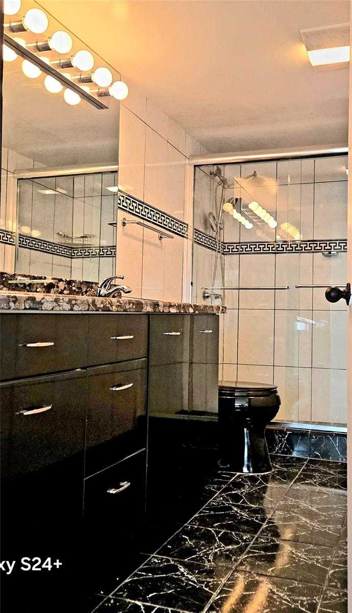 Imagen de Pequeño Objeto