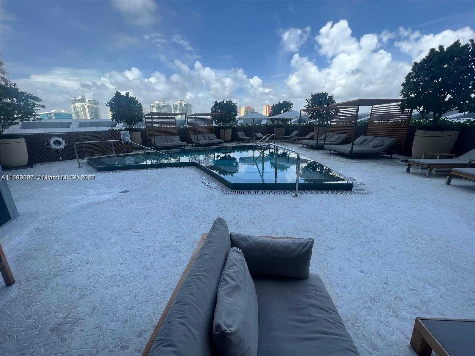 Small Image of 17001 COLLINS AVE #1006, Sunny Isles Beach Number 20