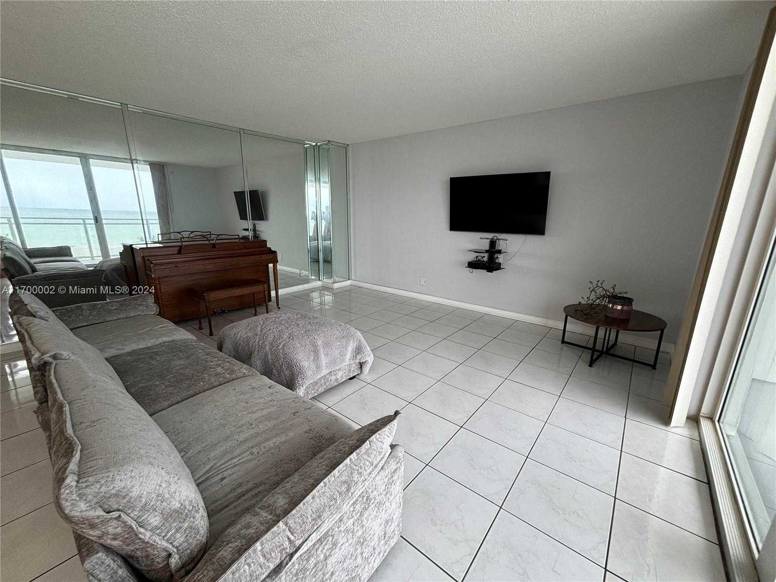Small Image of 2030 SOUTH OCEAN DR #221, Hallandale Beach Number 4