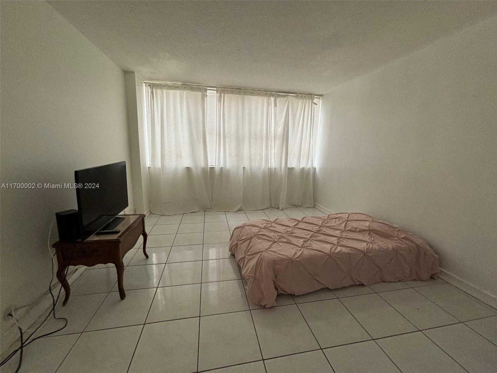 Small Image of 2030 SOUTH OCEAN DR #221, Hallandale Beach Number 9