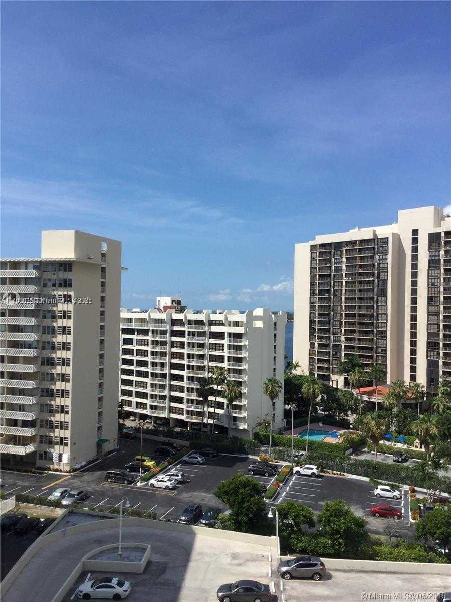 Small Image of 1408 BRICKELL BAY DR #1002, Miami Number 19