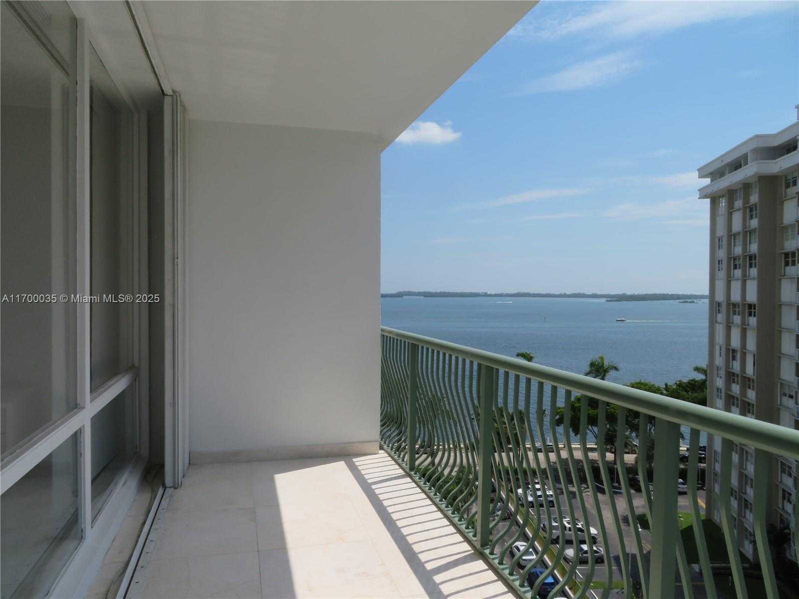 Small Image of 1408 BRICKELL BAY DR #1002, Miami Number 4