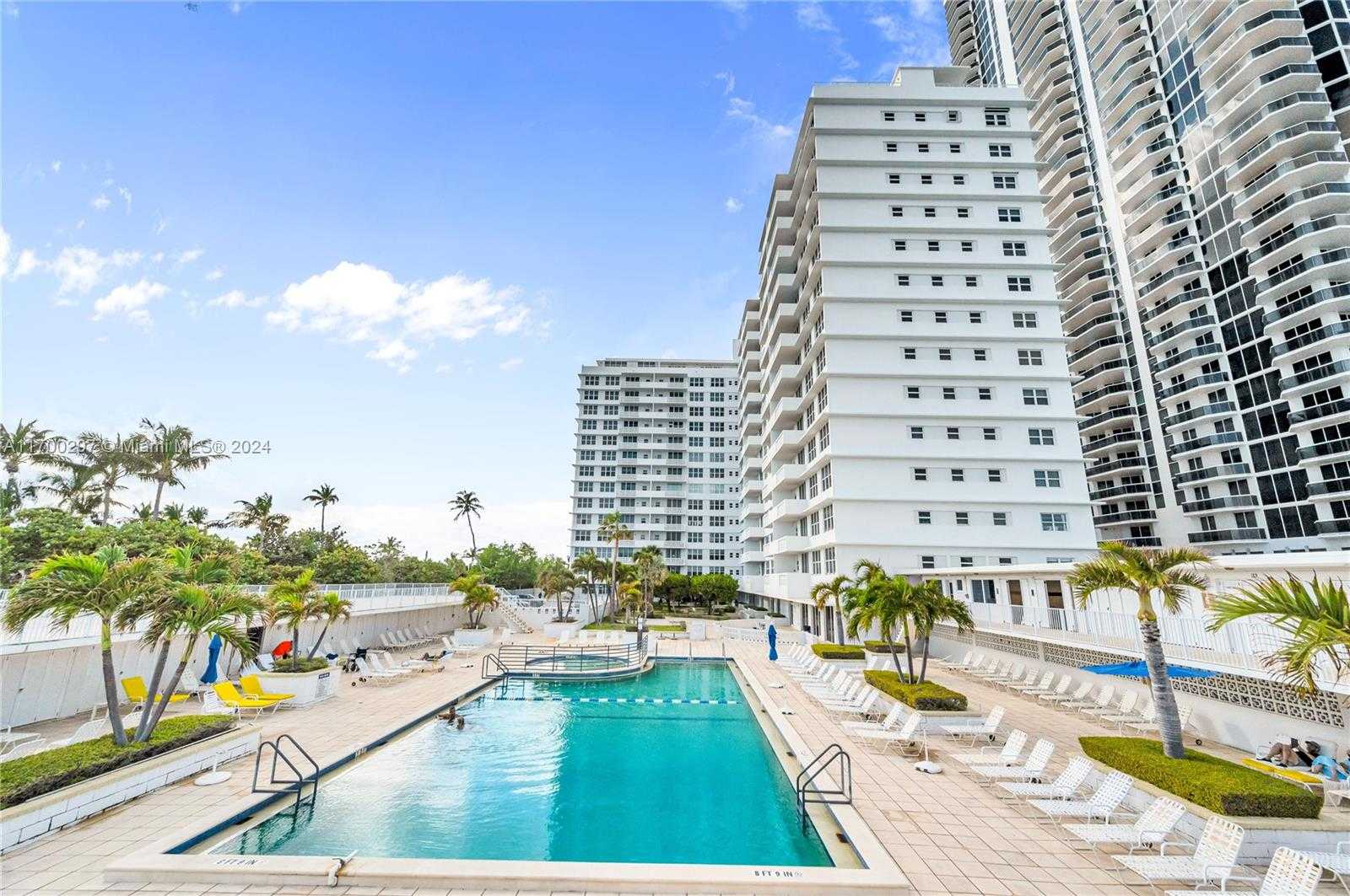 Small Image of 4747 COLLINS AVE #411, Miami Beach Number 40