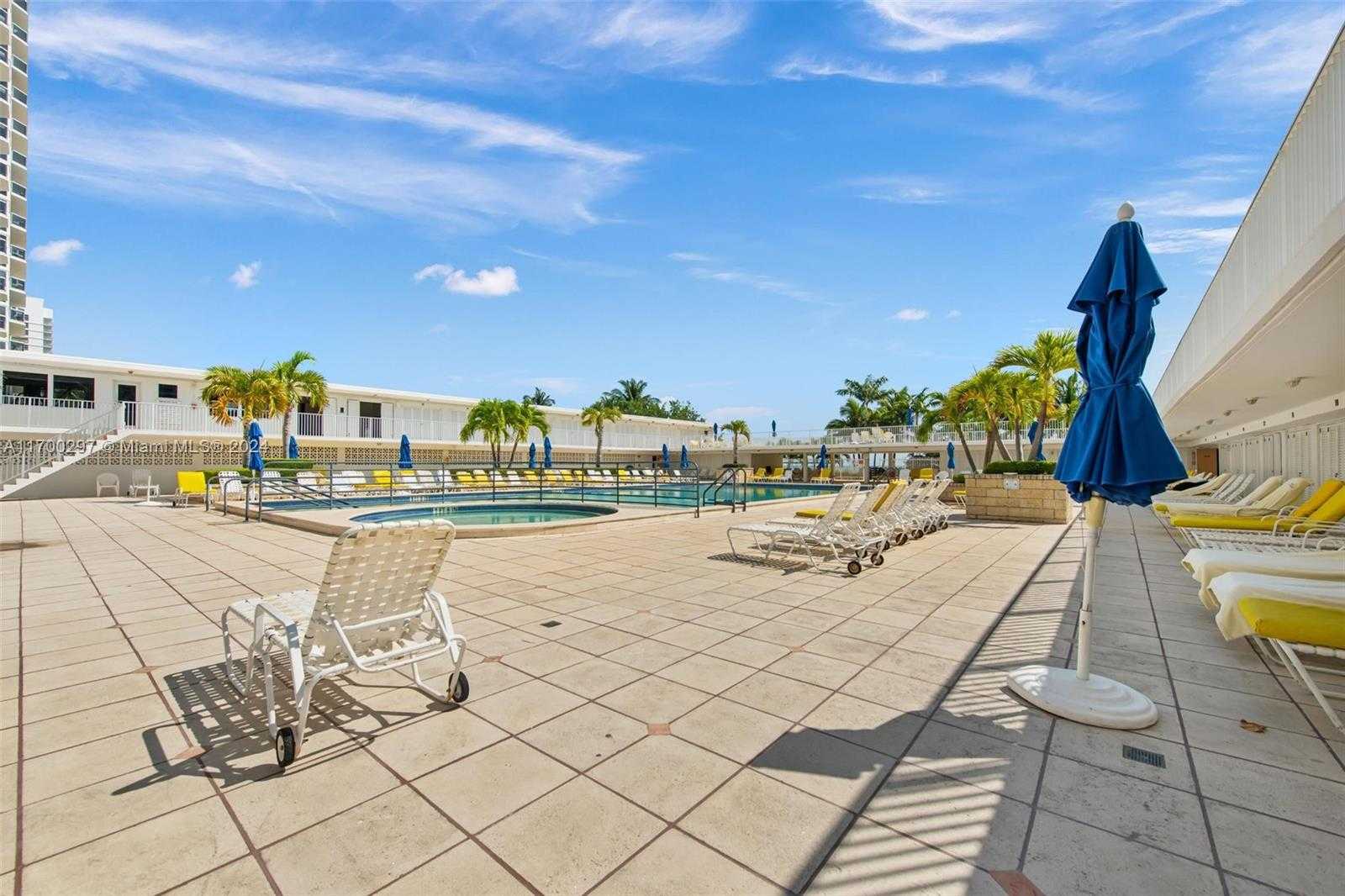 Small Image of 4747 COLLINS AVE #411, Miami Beach Number 46