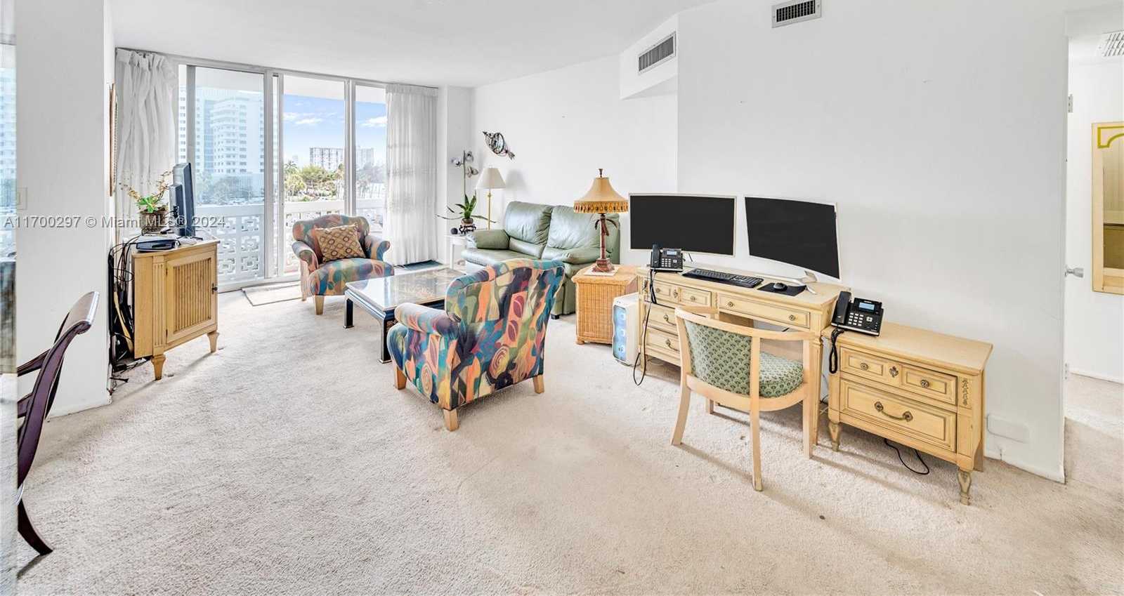 Small Image of 4747 COLLINS AVE #411, Miami Beach Number 8