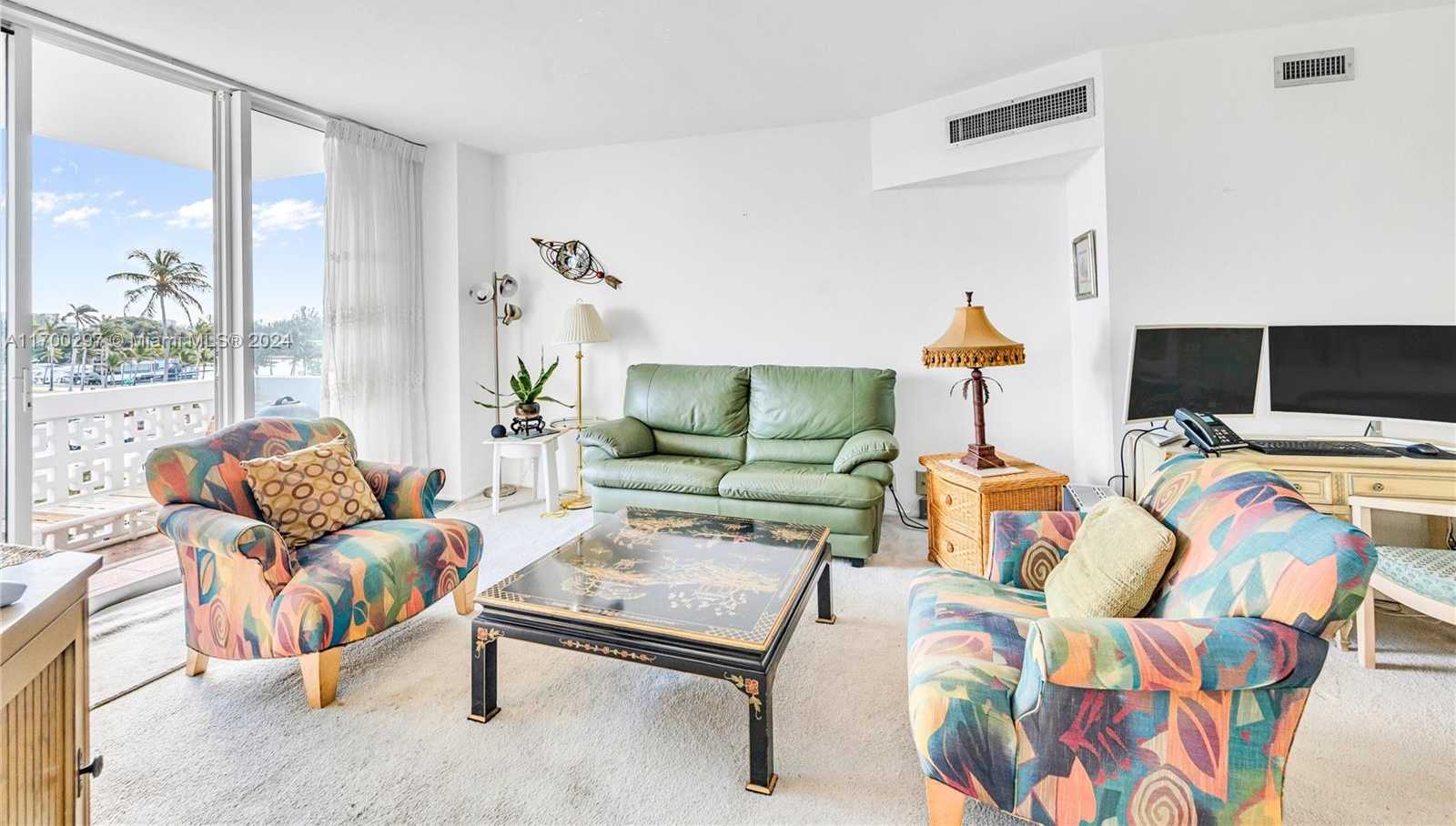 Small Image of 4747 COLLINS AVE #411, Miami Beach Number 9