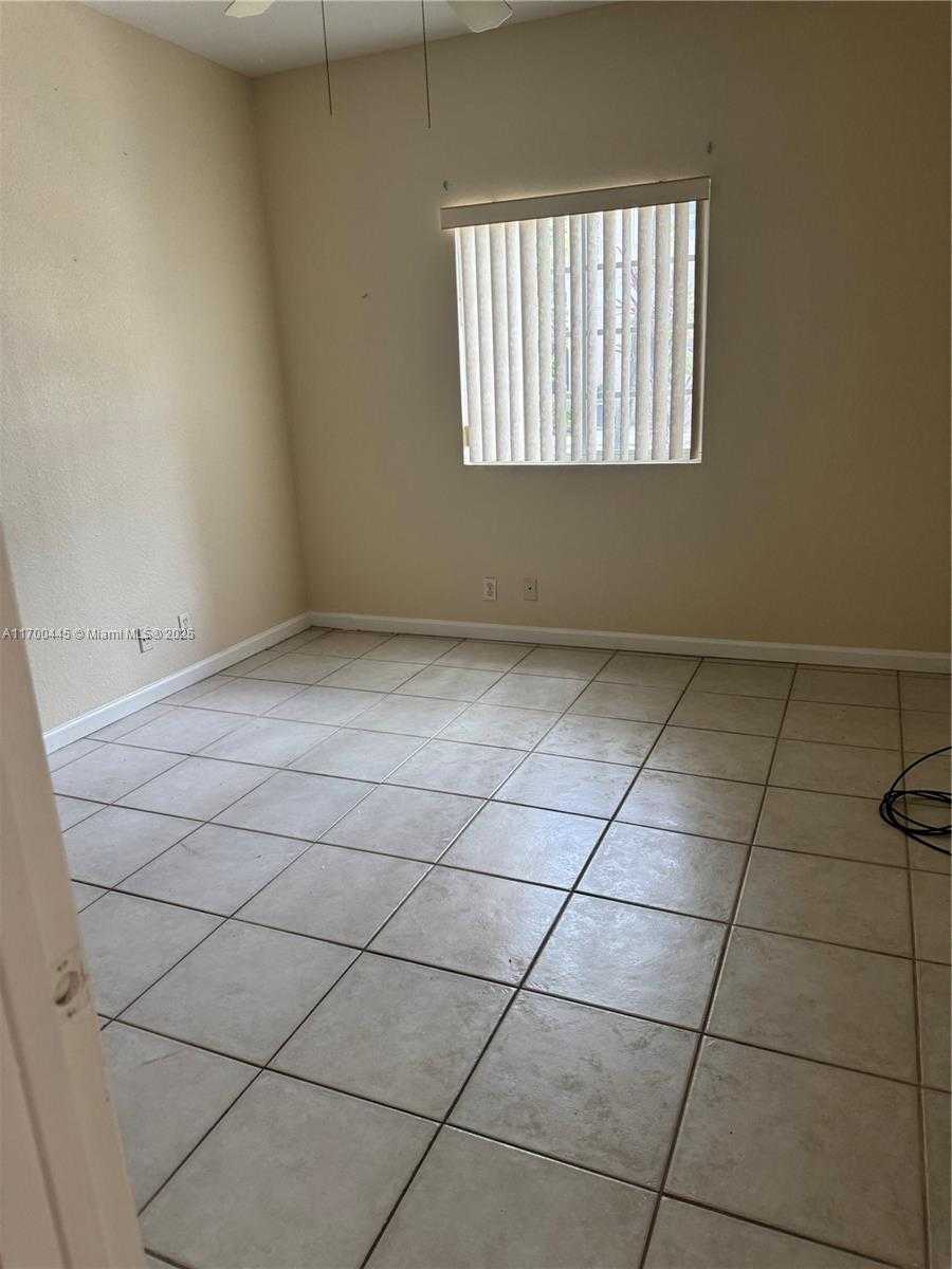 Small Image of 4802 WASHINGTON ST #2, Hollywood Number 21