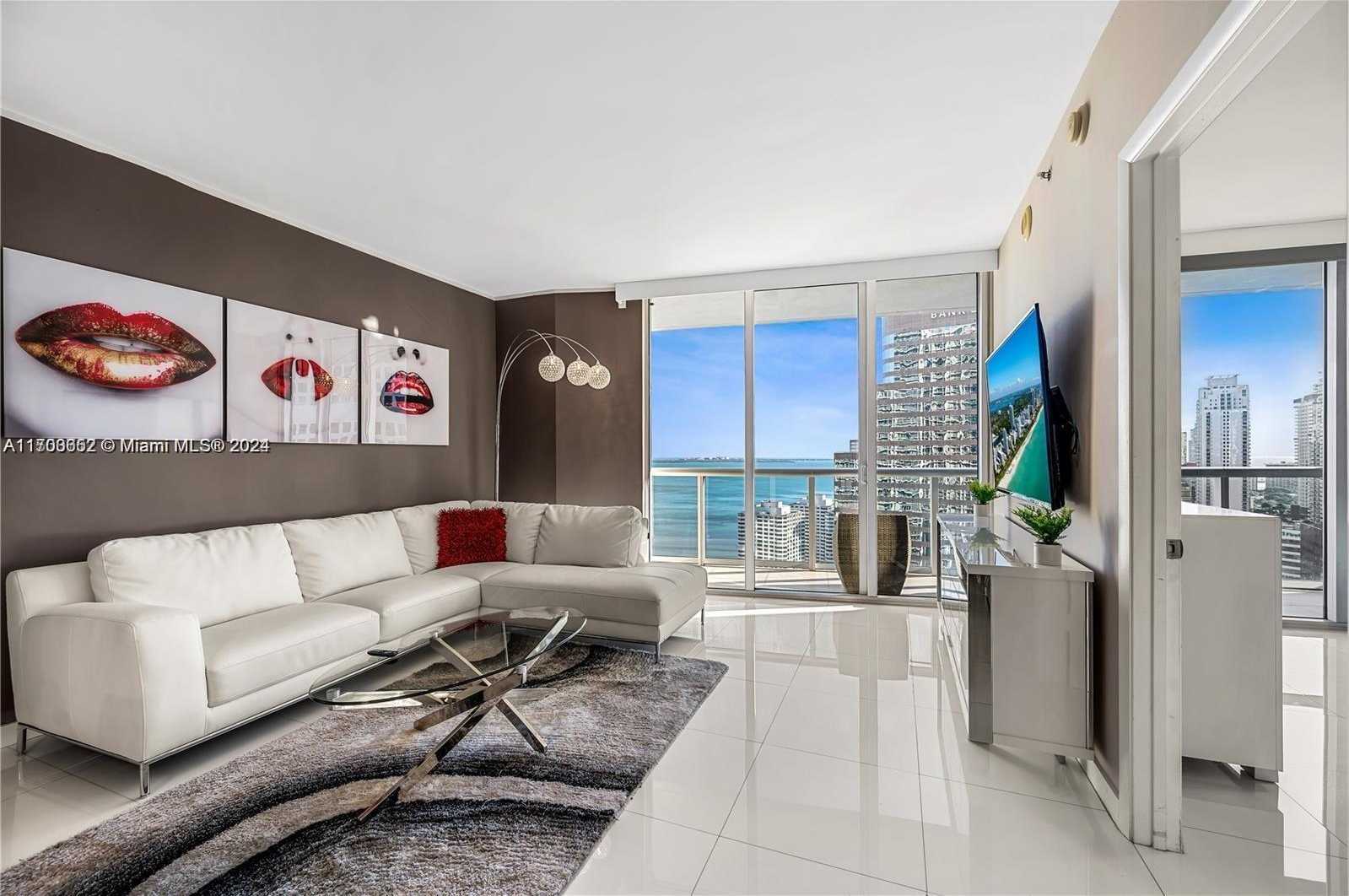Small Image of 485 BRICKELL AVE #3109, Miami Number 4