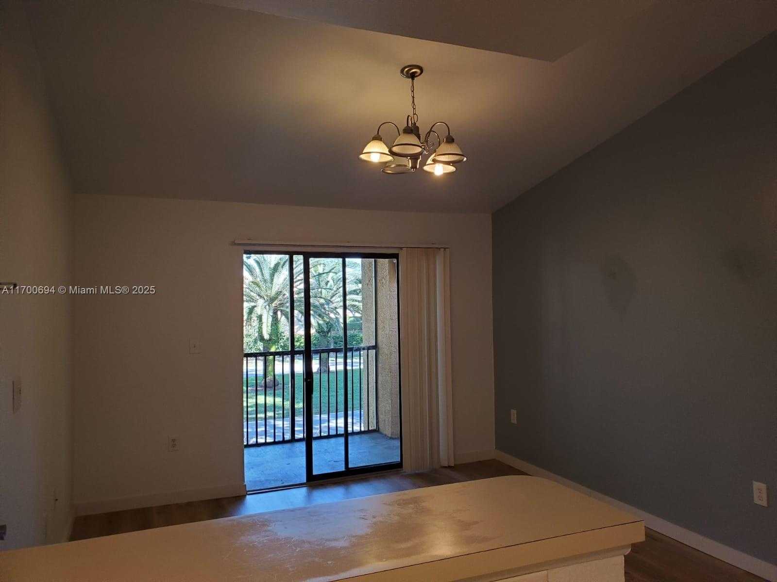 Small Image of 15551 SOUTH WEST 104TH TER #8210, Miami Number 4