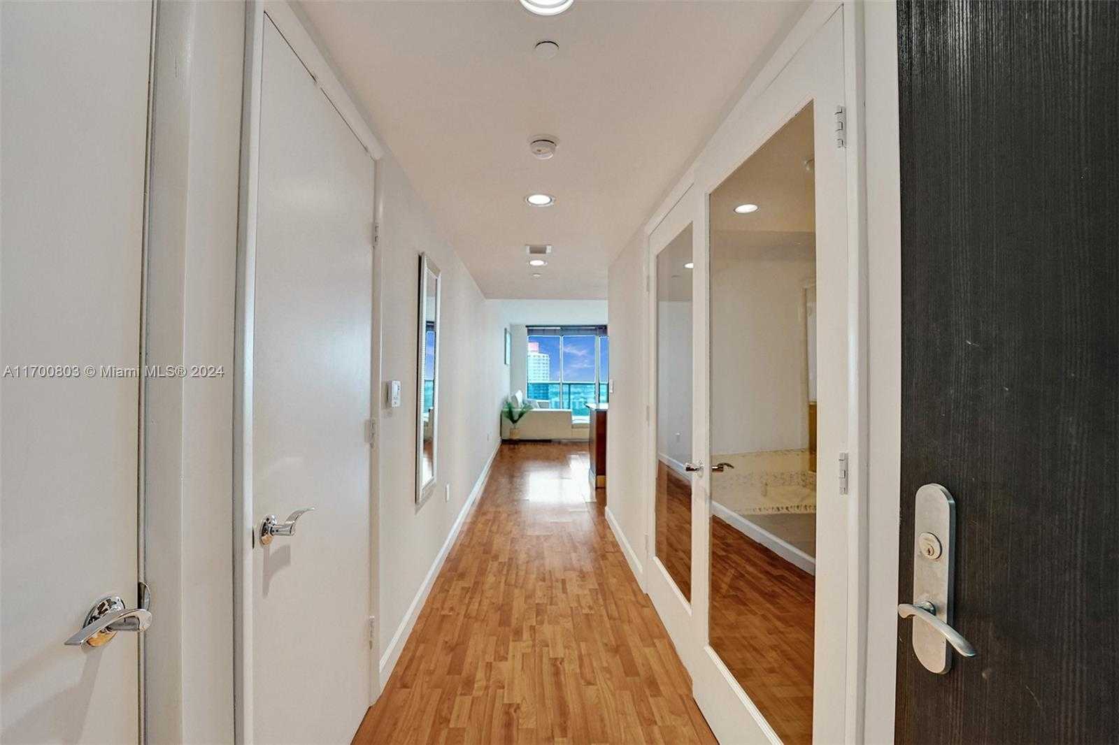 Small Image of 1850 SOUTH OCEAN DR #2709, Hallandale Beach Number 12