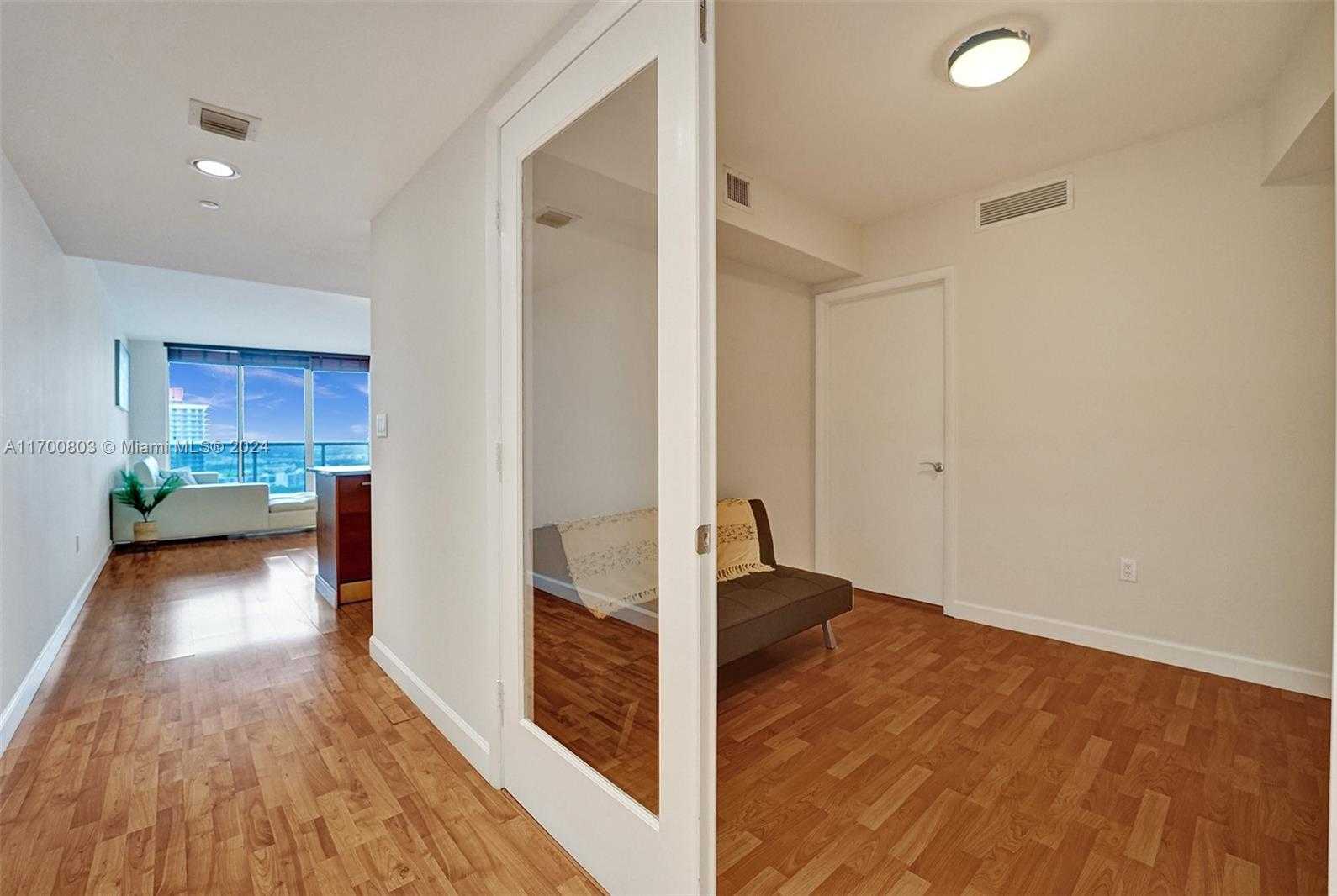 Small Image of 1850 SOUTH OCEAN DR #2709, Hallandale Beach Number 14