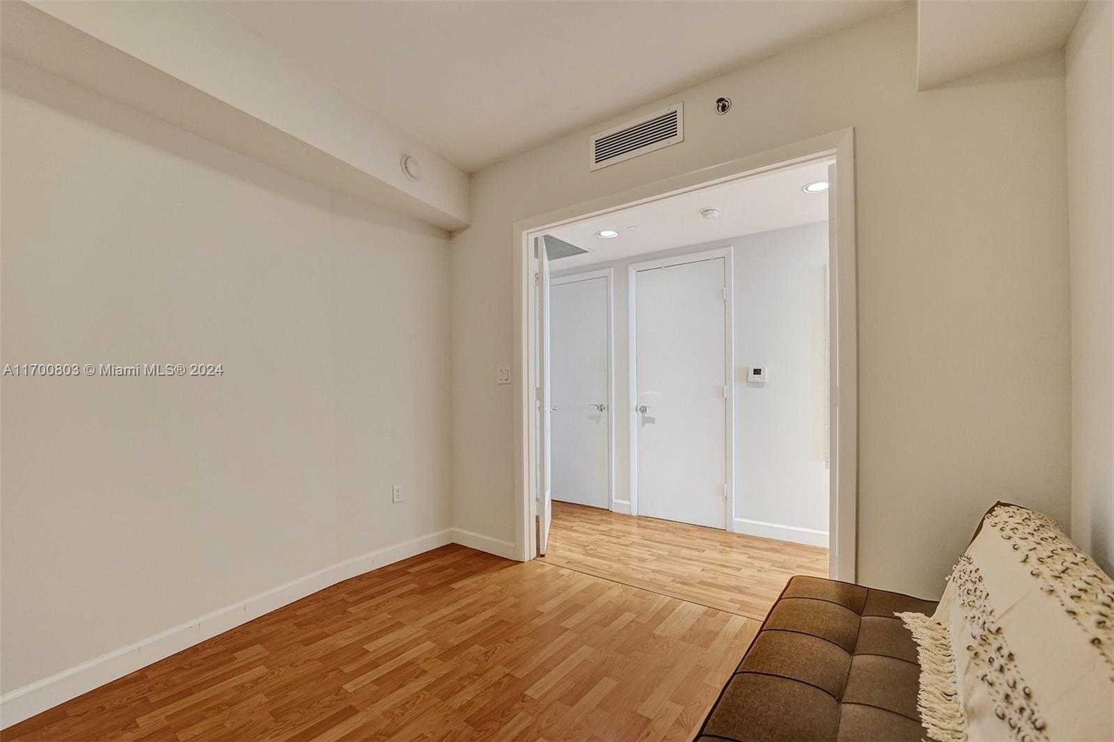 Small Image of 1850 SOUTH OCEAN DR #2709, Hallandale Beach Number 17