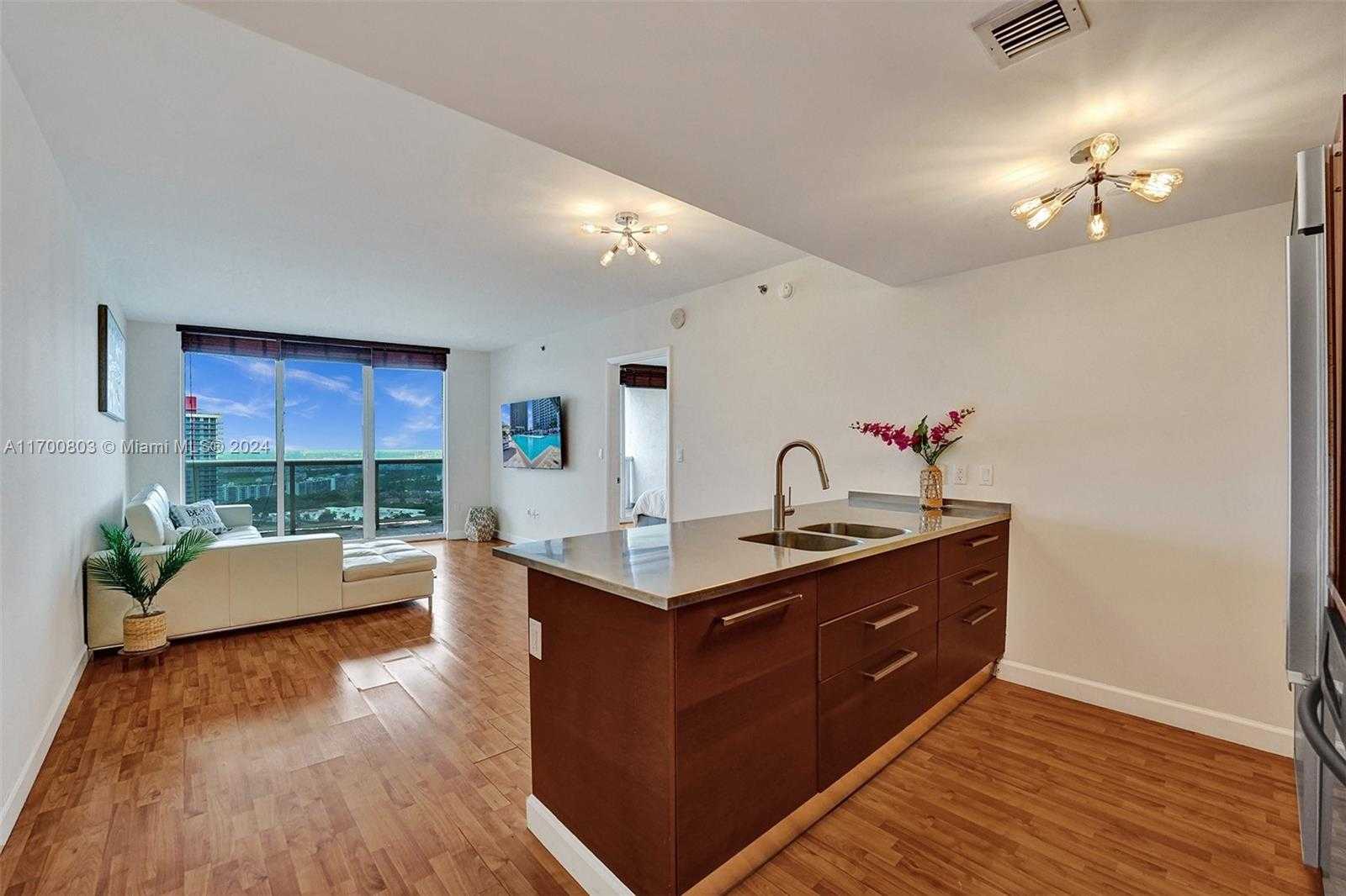Small Image of 1850 SOUTH OCEAN DR #2709, Hallandale Beach Number 19