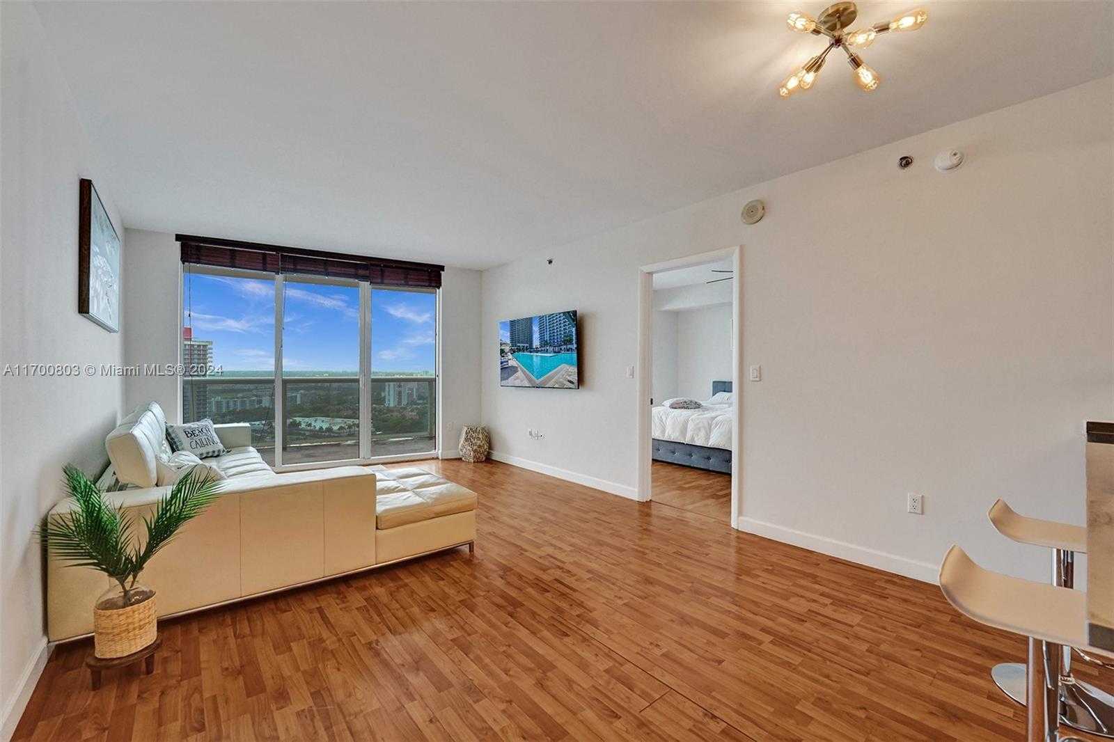 Small Image of 1850 SOUTH OCEAN DR #2709, Hallandale Beach Number 28
