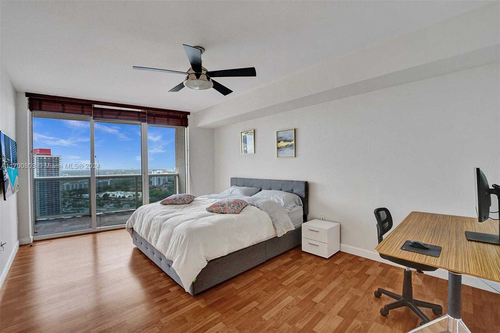 Small Image of 1850 SOUTH OCEAN DR #2709, Hallandale Beach Number 49