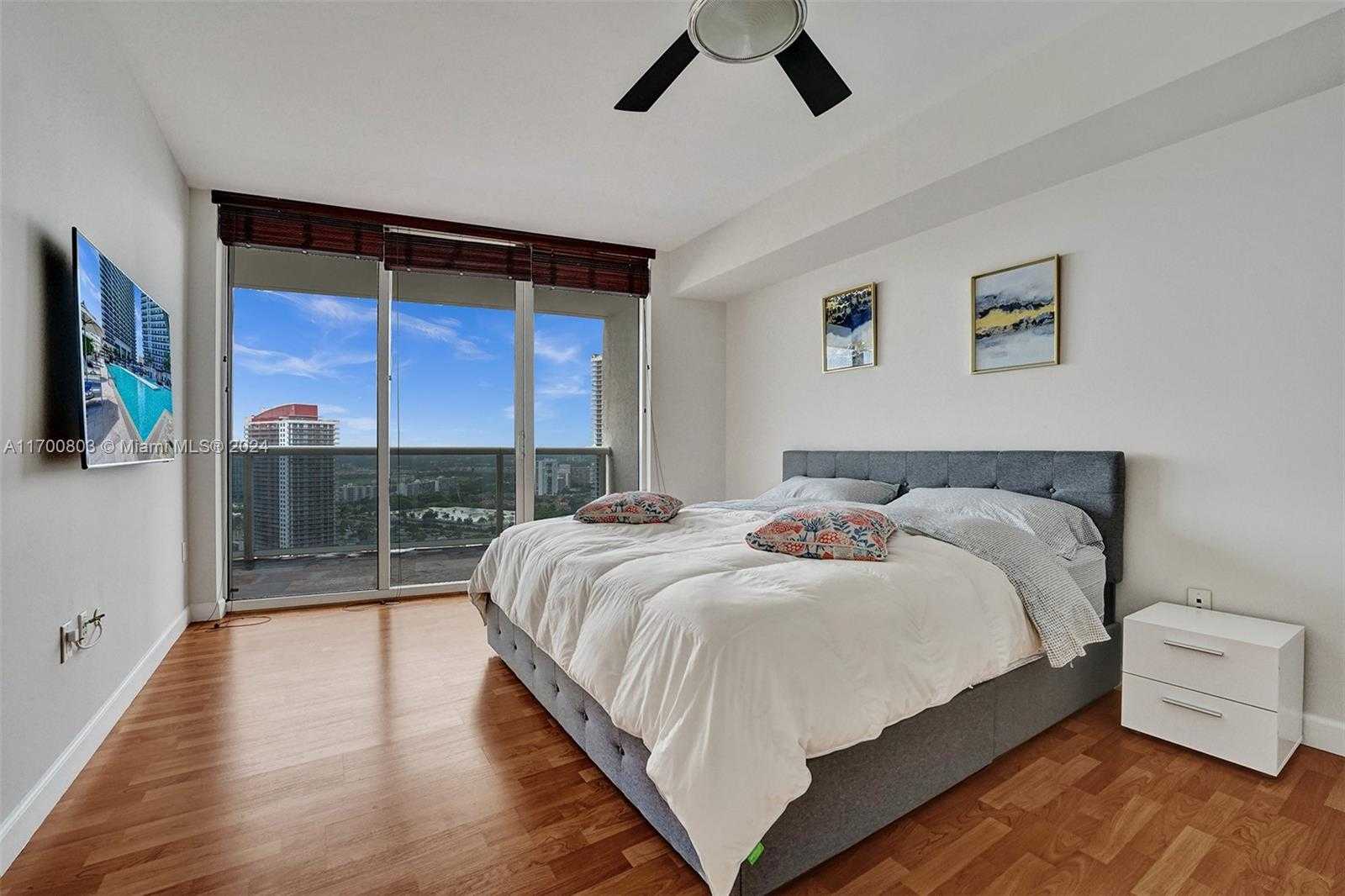 Small Image of 1850 SOUTH OCEAN DR #2709, Hallandale Beach Number 50