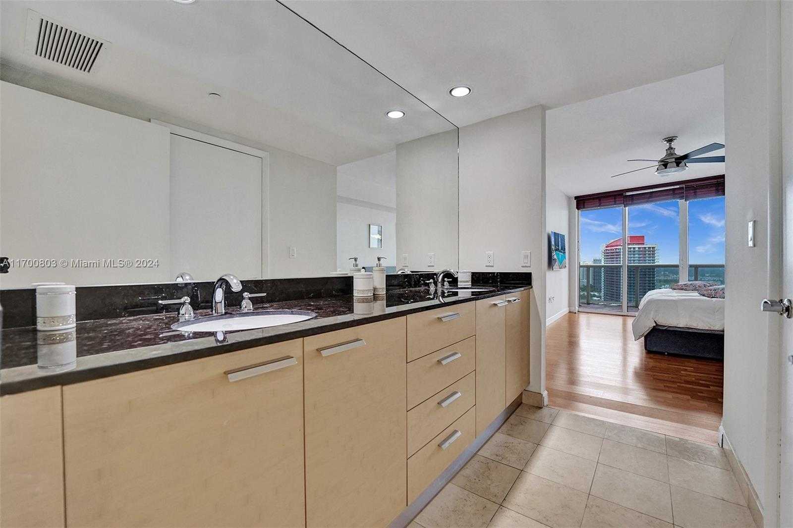 Small Image of 1850 SOUTH OCEAN DR #2709, Hallandale Beach Number 55