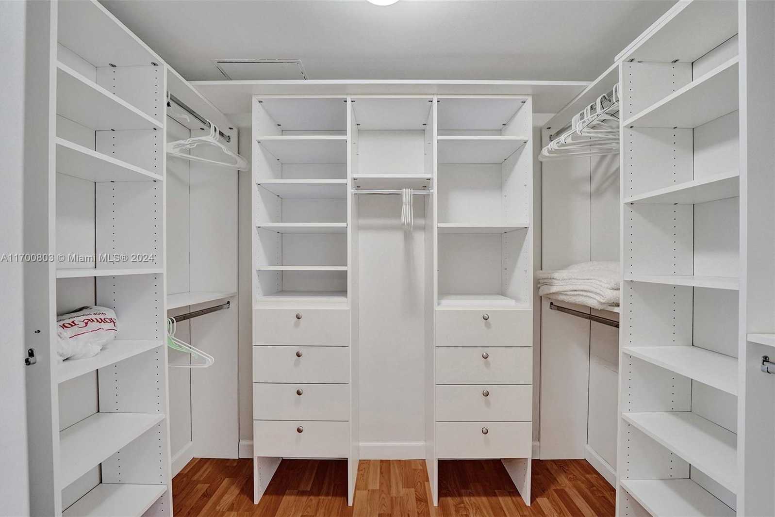 Small Image of 1850 SOUTH OCEAN DR #2709, Hallandale Beach Number 56
