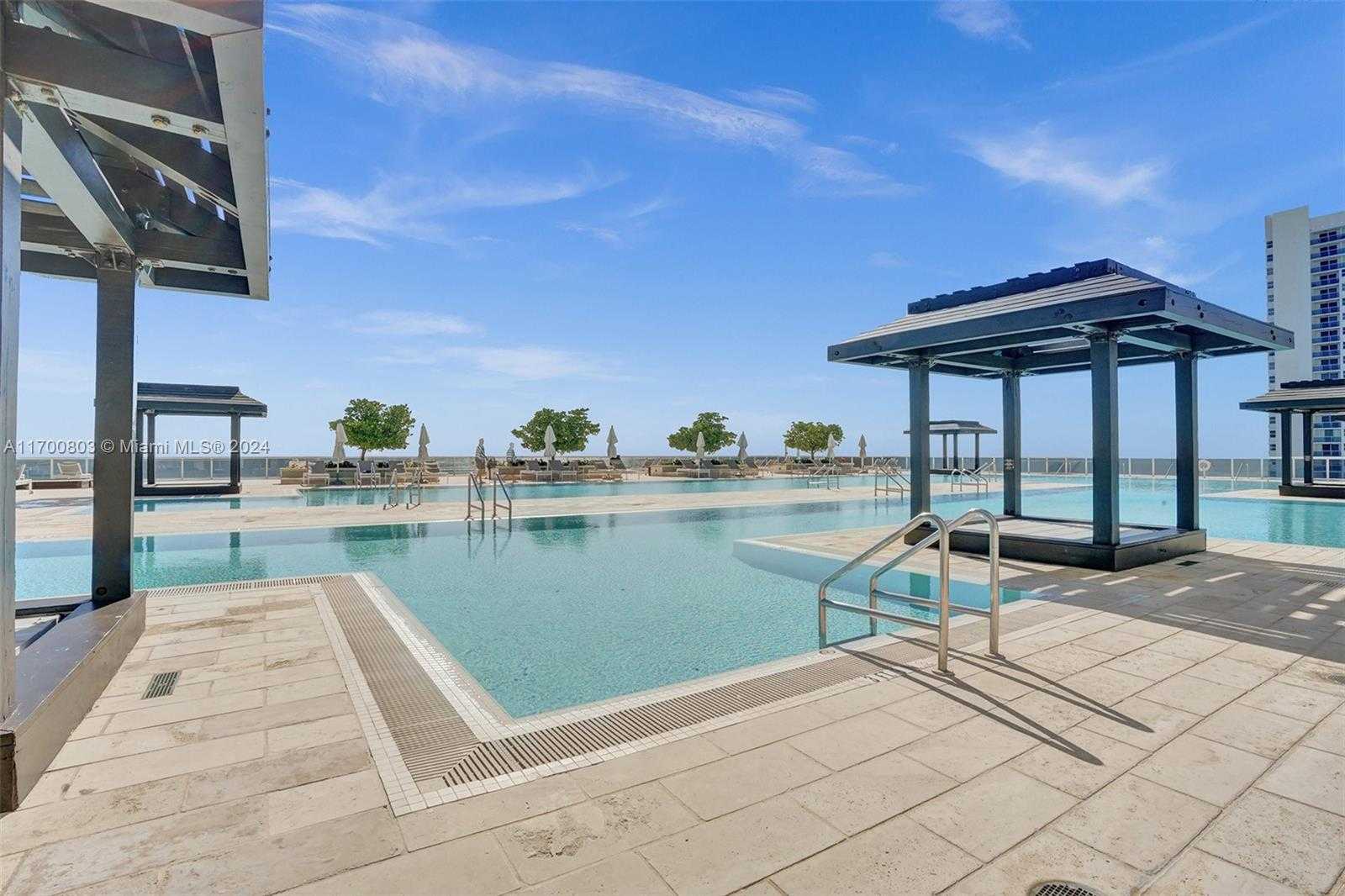 Small Image of 1850 SOUTH OCEAN DR #2709, Hallandale Beach Number 6