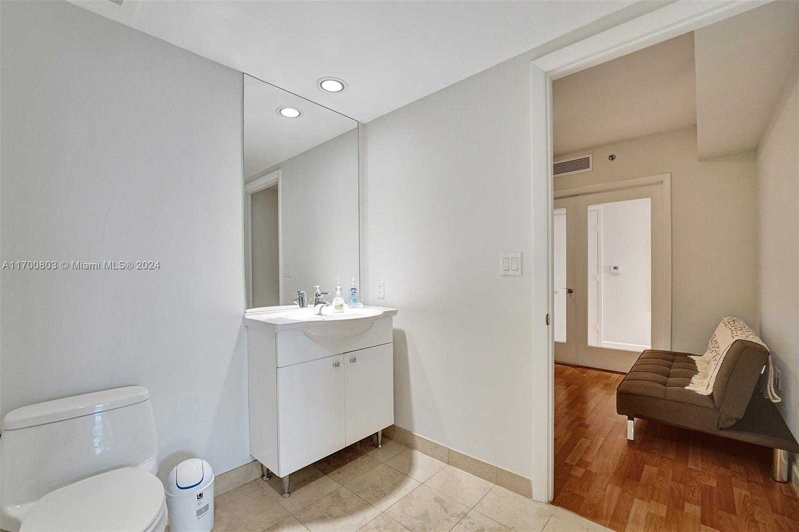 Small Image of 1850 SOUTH OCEAN DR #2709, Hallandale Beach Number 60