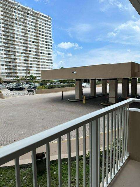 Small Image of 1980 SOUTH OCEAN DR #MH, Hallandale Beach Number 21