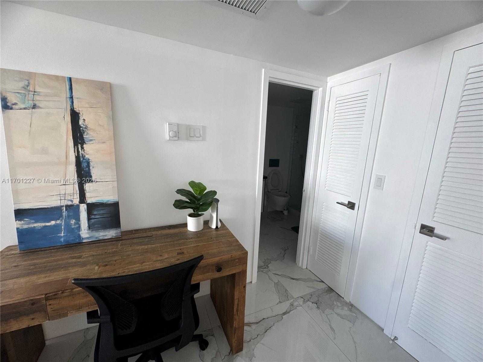 Small Image of 2030 SOUTH OCEAN DR #1022, Hallandale Beach Number 21