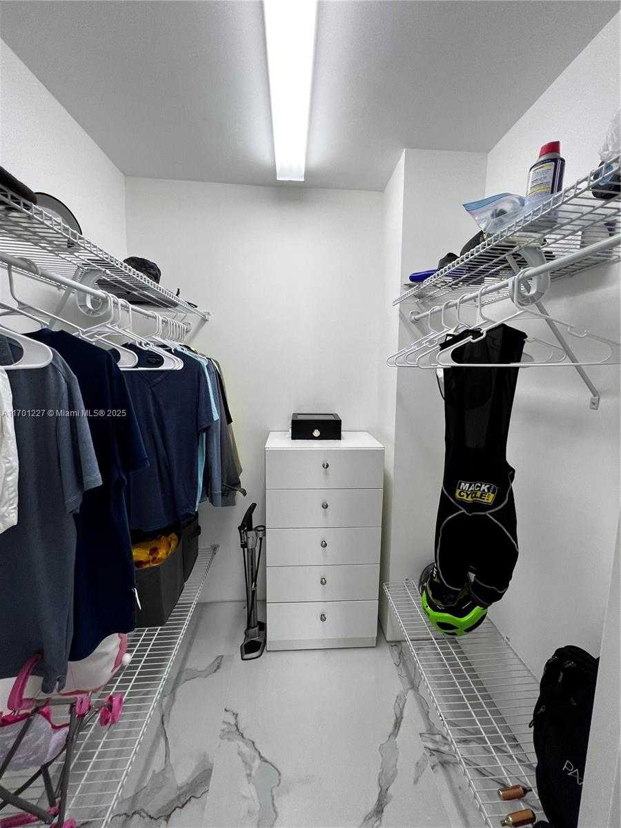 Small Image of 2030 SOUTH OCEAN DR #1022, Hallandale Beach Number 23