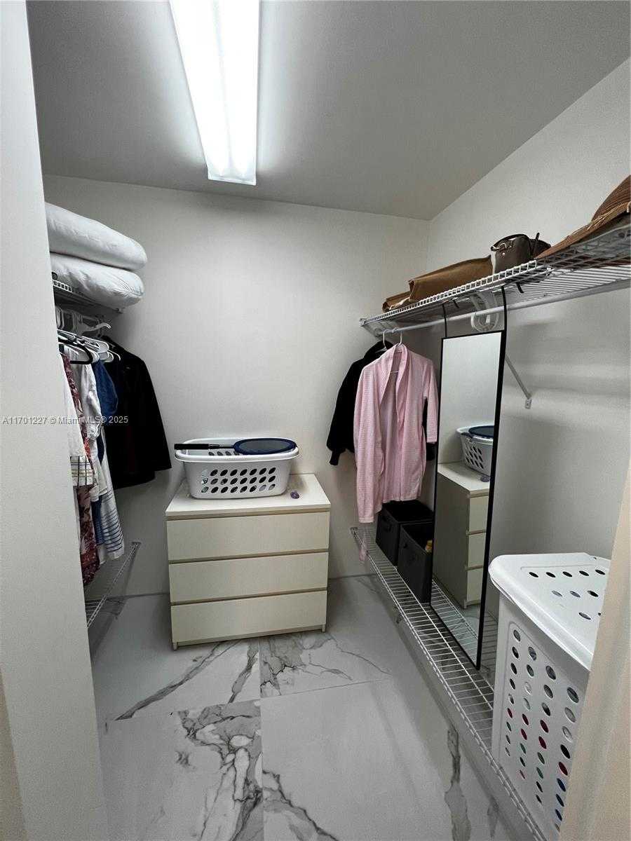 Small Image of 2030 SOUTH OCEAN DR #1022, Hallandale Beach Number 24