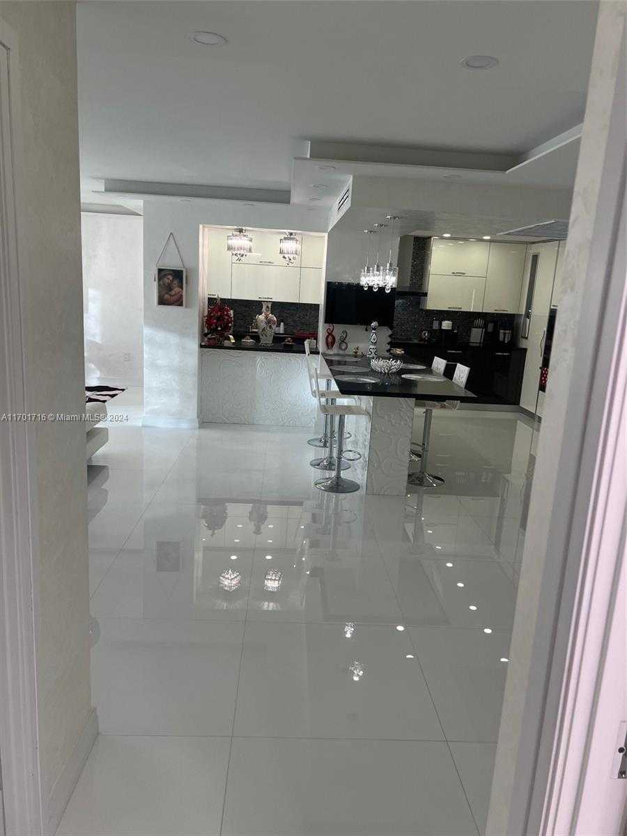 Small Image of 9801 COLLINS AVE #20T, Bal Harbour Number 25