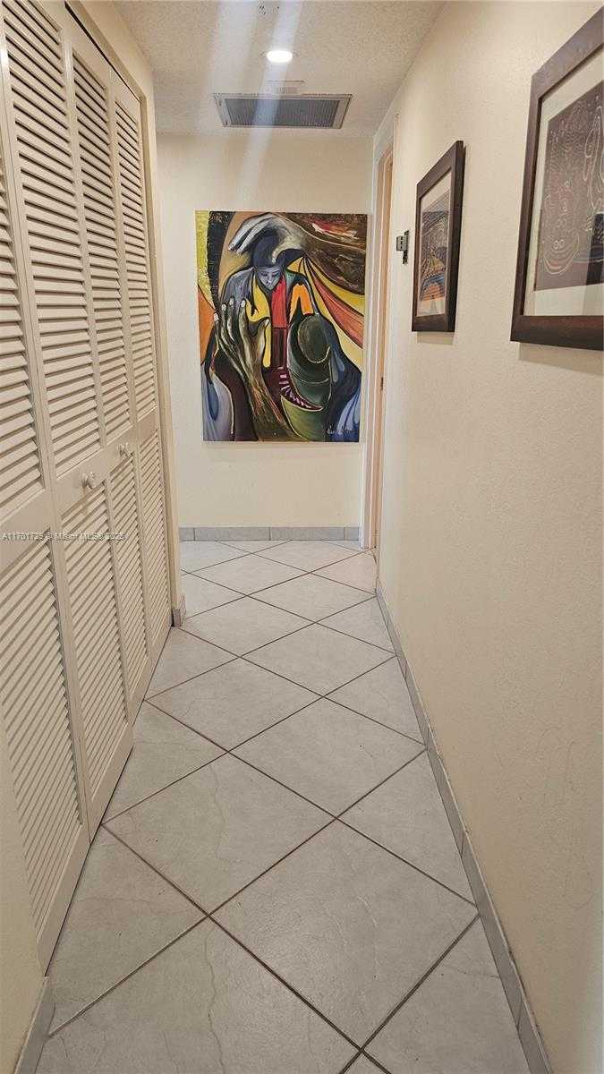 Small Image of 1985 SOUTH OCEAN DR #10H, Hallandale Beach Number 10